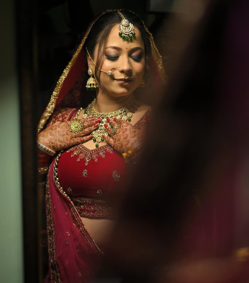 Elegant bridal nail design