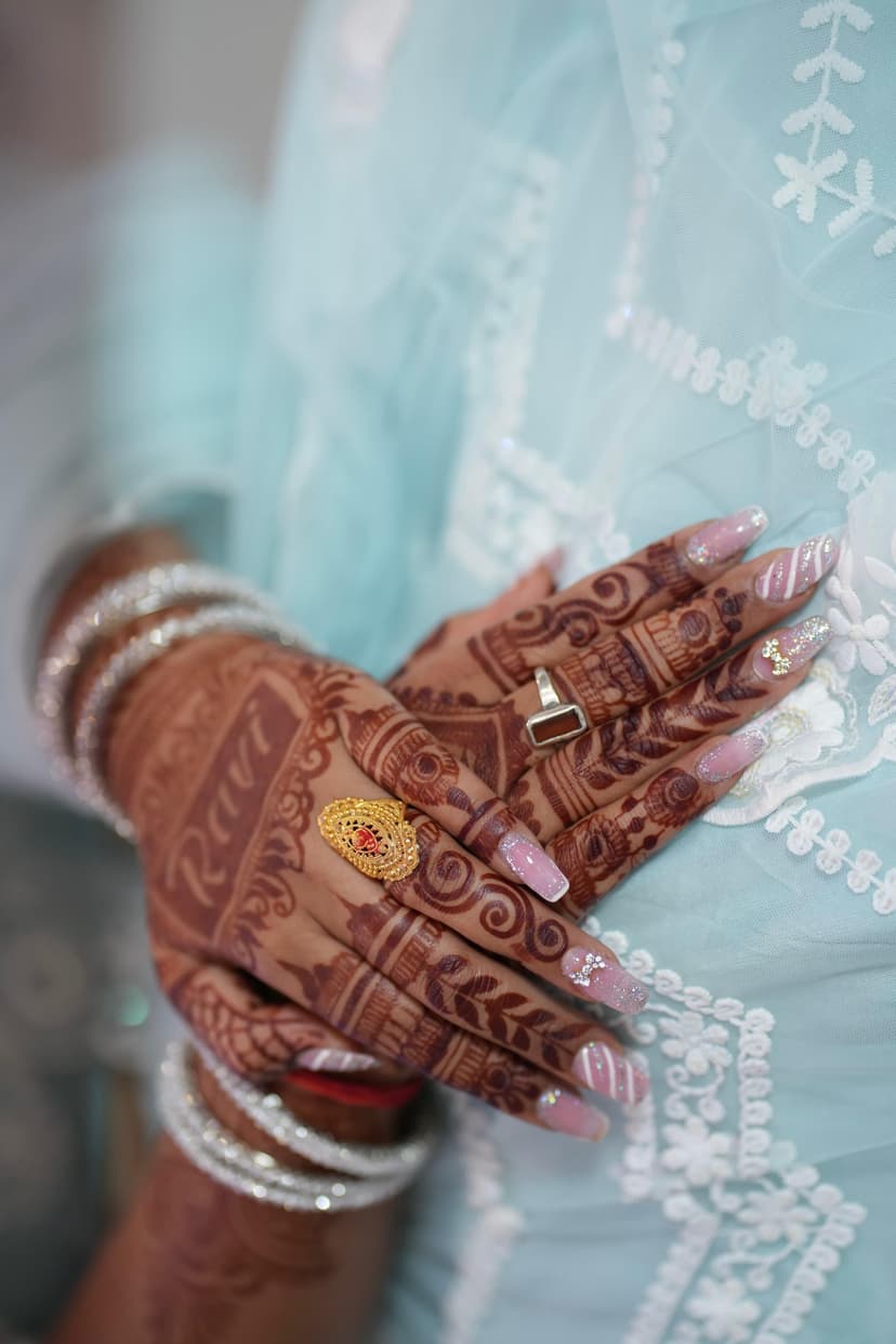 Geometric nail art design